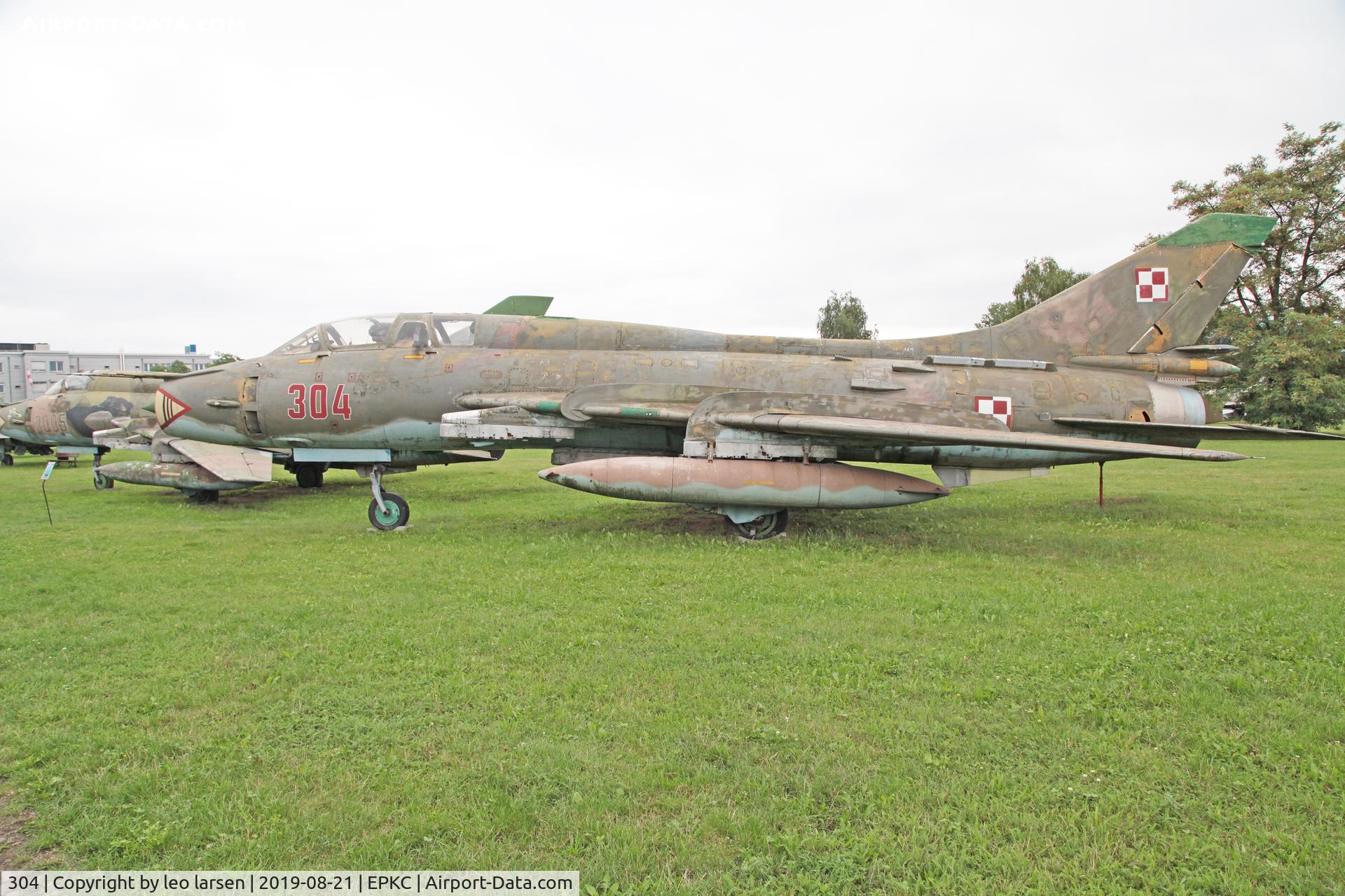 304, 1984 Sukhoi Su-22UM-3K C/N 17532368304, Polish Aviation Museum Krakow 21.8.2019