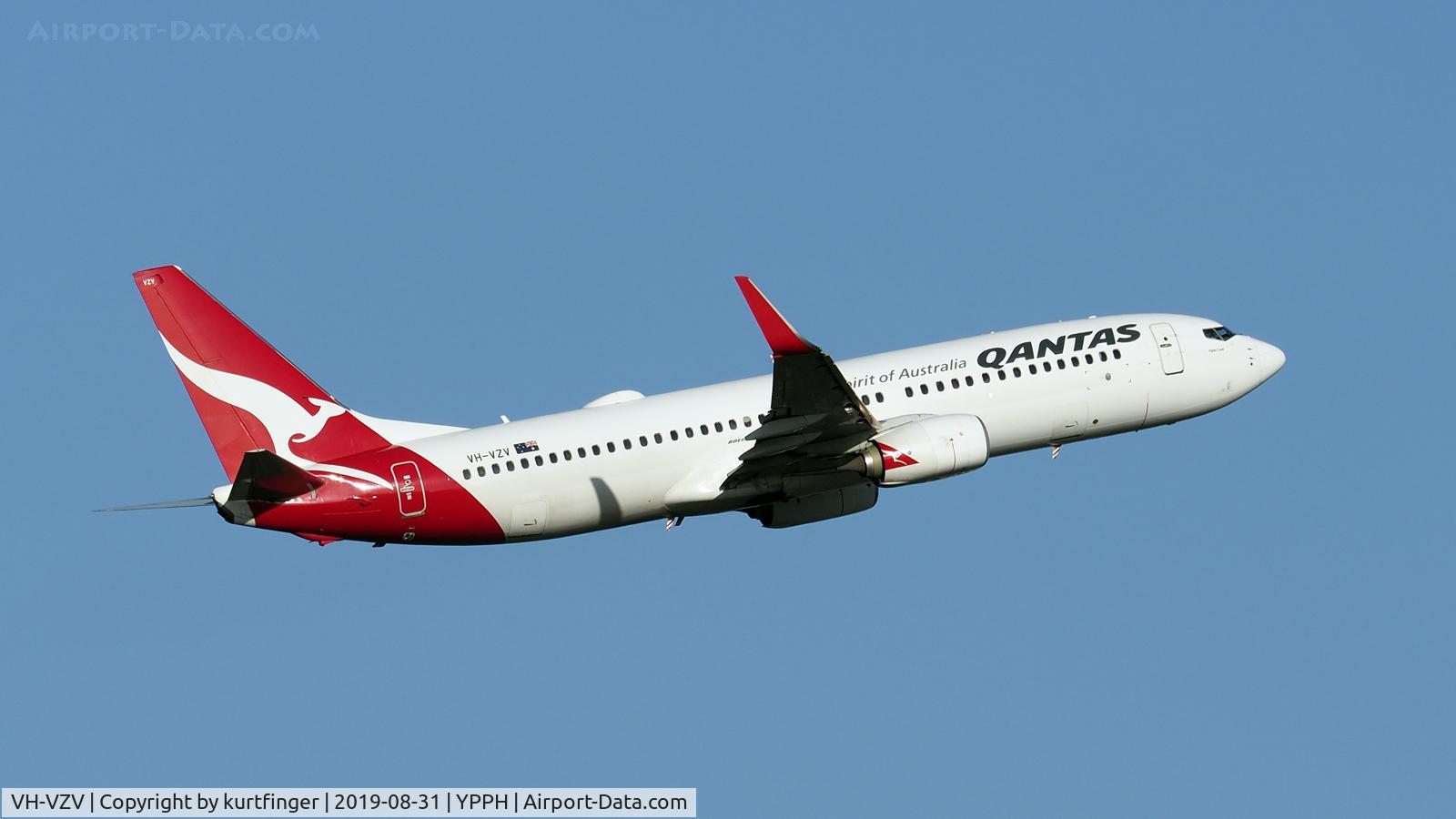 VH-VZV, 2011 Boeing 737-838 C/N 34189, Boeing 737-838. Qantas departed Rwy 21 YPPH 310819.