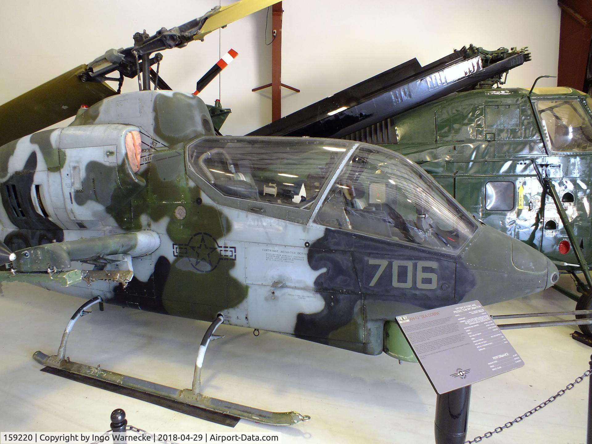 159220, Bell AH-1J Sea Cobra C/N 26060, Bell AH-1J Sea Cobra at the Cavanaugh Flight Museum, Addison TX