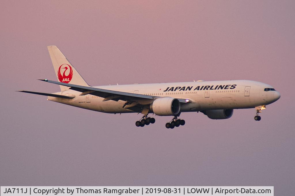 JA711J, 2005 Boeing 777-246/ER C/N 33396, JAL - Japan Airlines Boeing 777-200