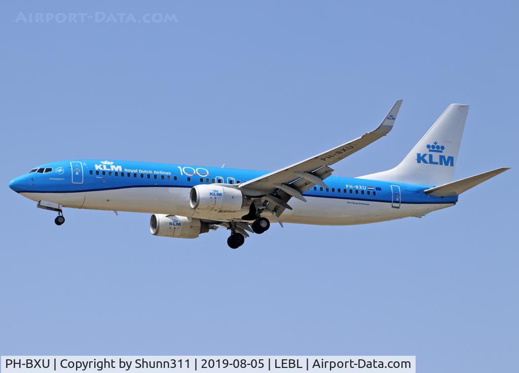 PH-BXU, 2006 Boeing 737-8BK C/N 33028, Landing rwy 25R with additional '100' title