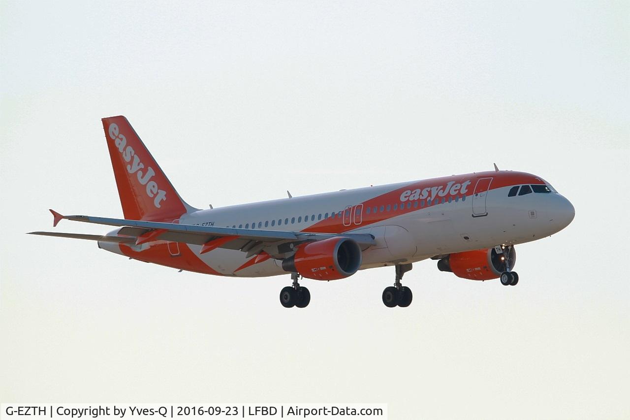 G-EZTH, 2009 Airbus A320-214 C/N 3953, Airbus A320-214, On final rwy 05, Bordeaux Mérignac airport (LFBD-BOD)