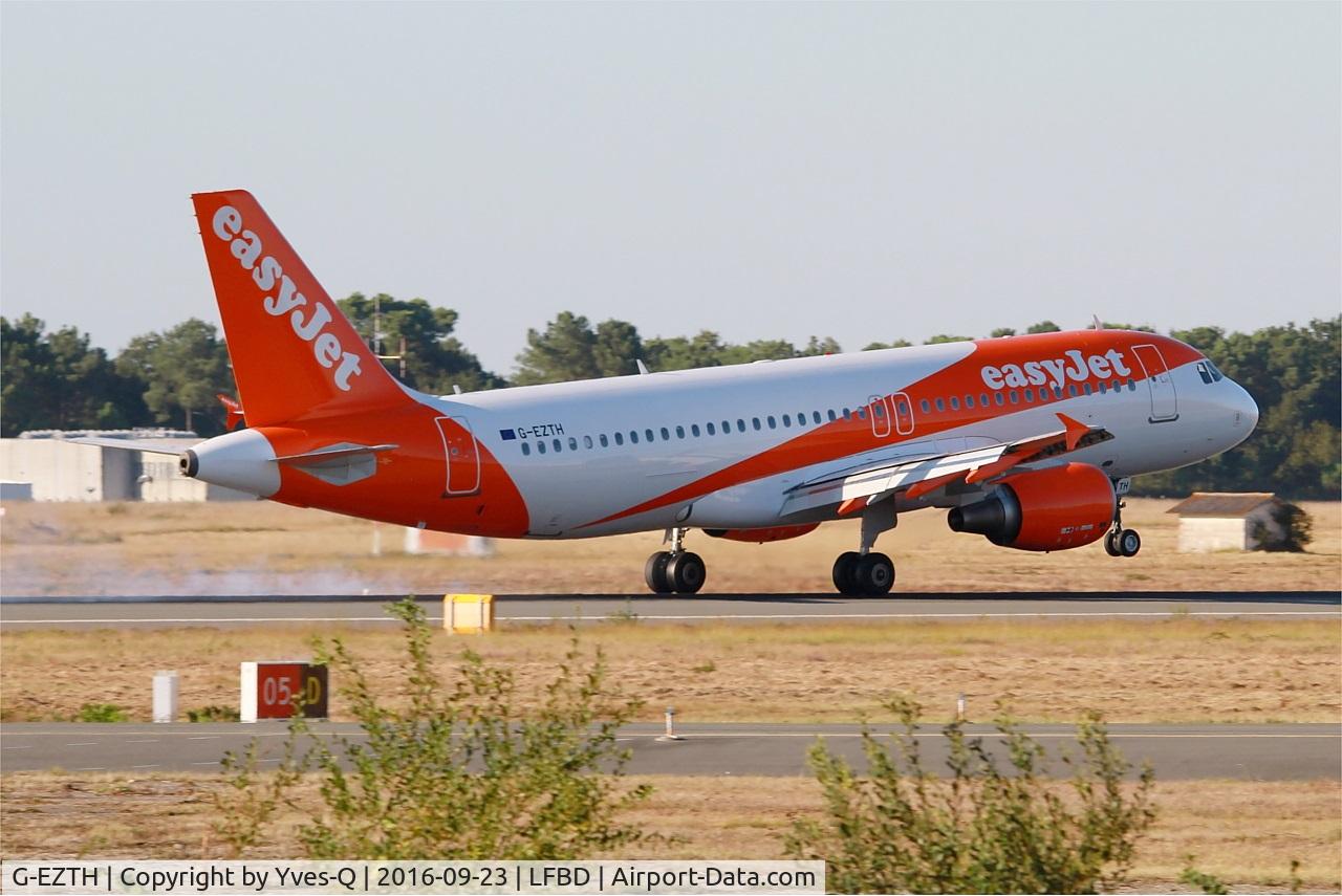 G-EZTH, 2009 Airbus A320-214 C/N 3953, Airbus A320-214, On final rwy 05, Bordeaux Mérignac airport (LFBD-BOD)