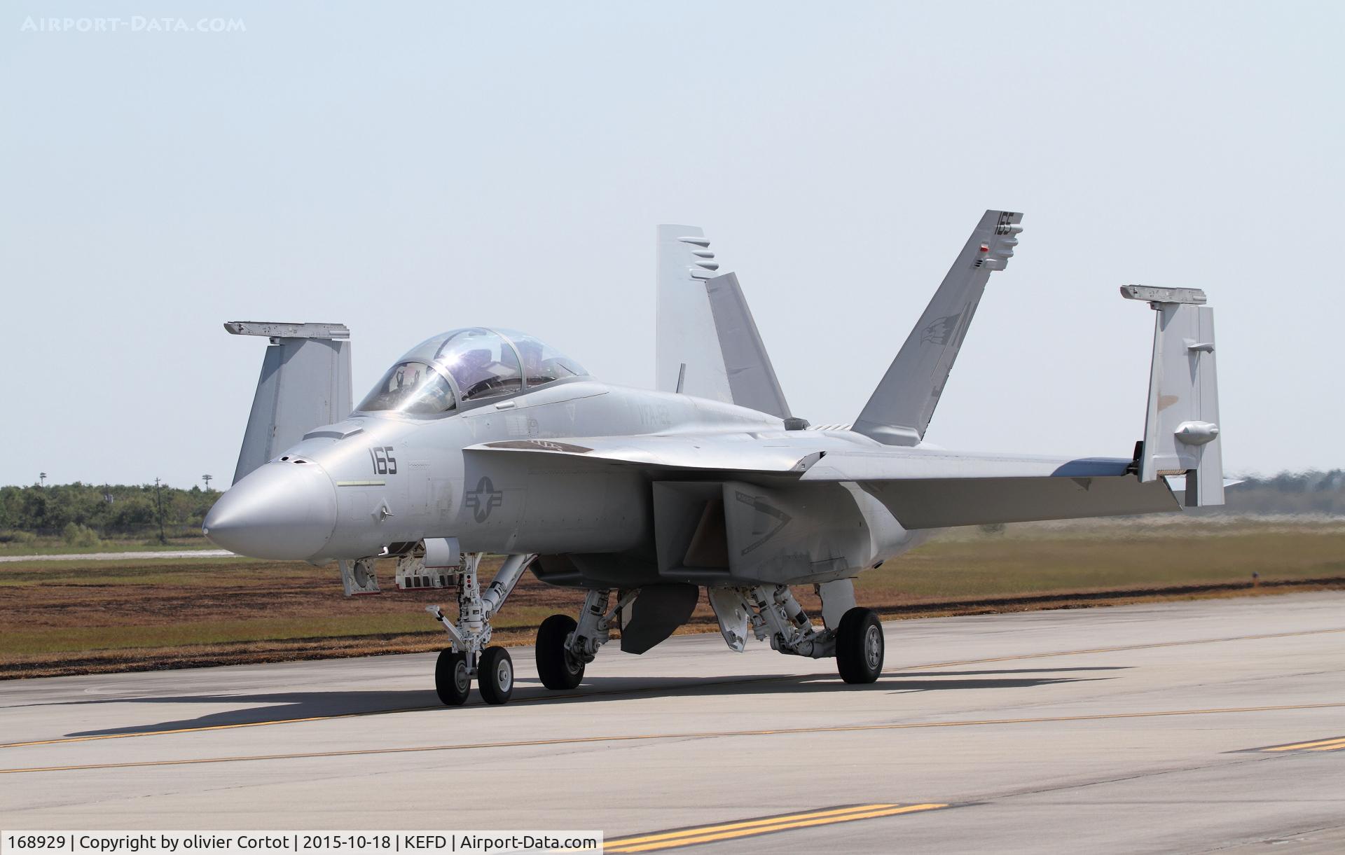 168929, Boeing F/A-18F Super Hornet C/N F275, After the display, returning to the parking