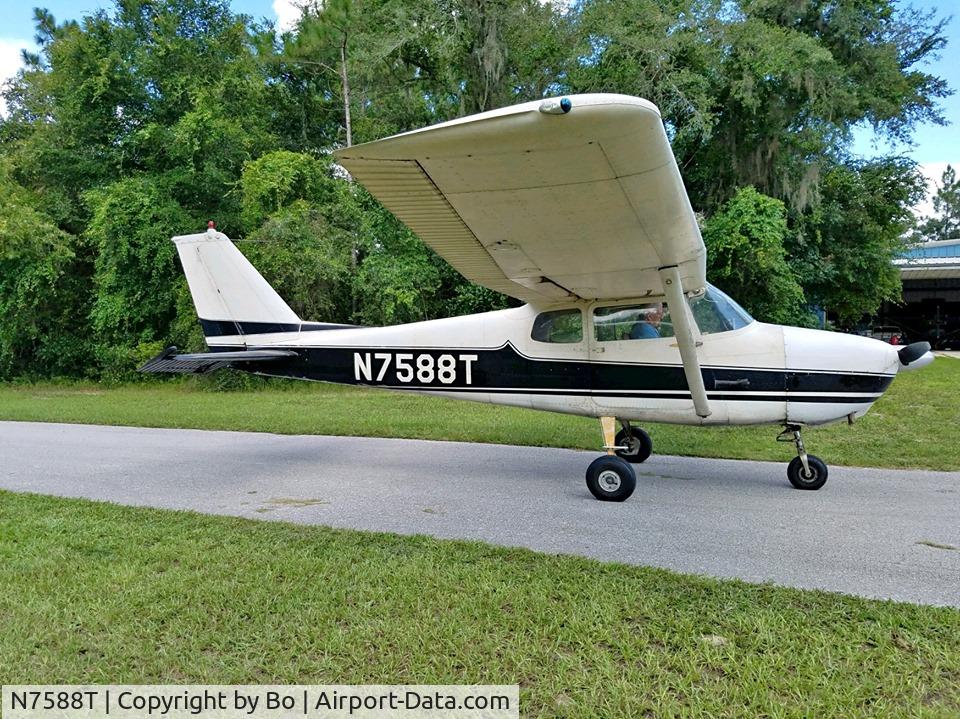 N7588T, 1960 Cessna 172A C/N 47188, N7588T