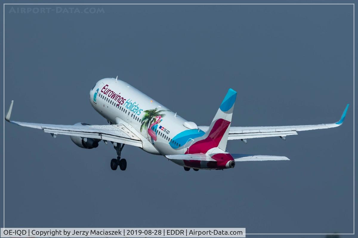 OE-IQD, 2016 Airbus A320-214 C/N 7056, Airbus A320-214,