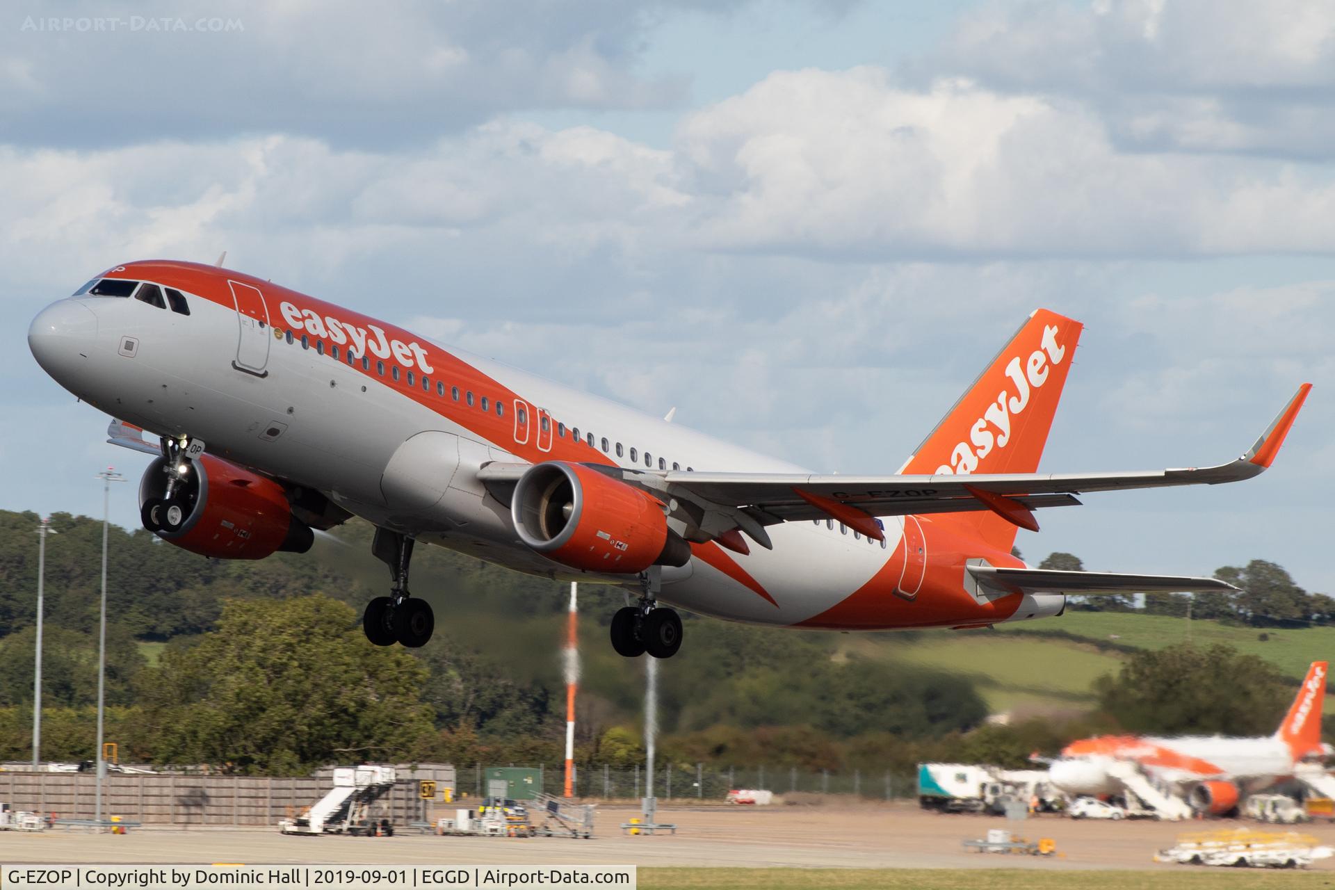 G-EZOP, 2015 Airbus A320-214 C/N 6633, Departing RWY 27