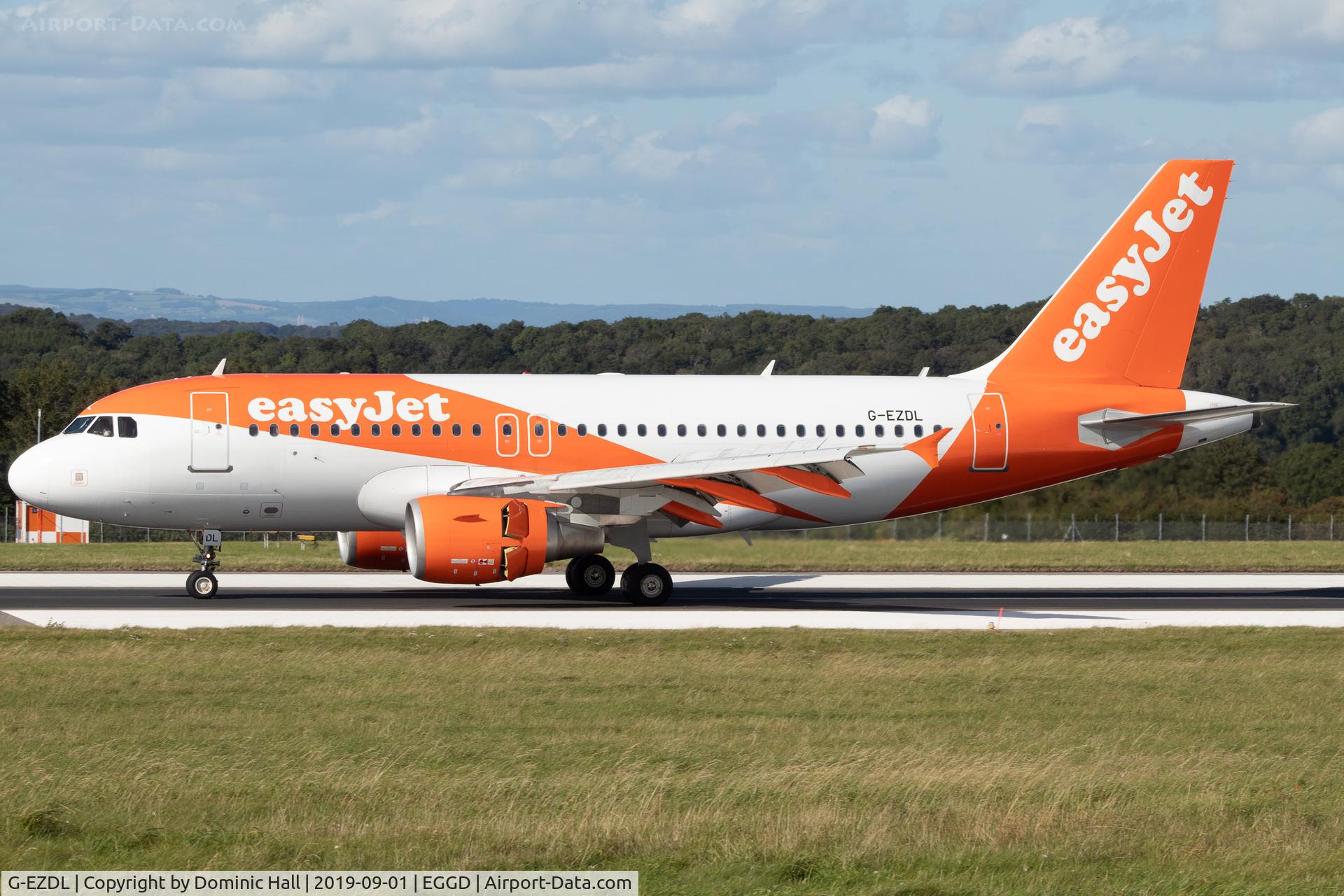 G-EZDL, 2008 Airbus A319-111 C/N 3569, Landing RWY 27