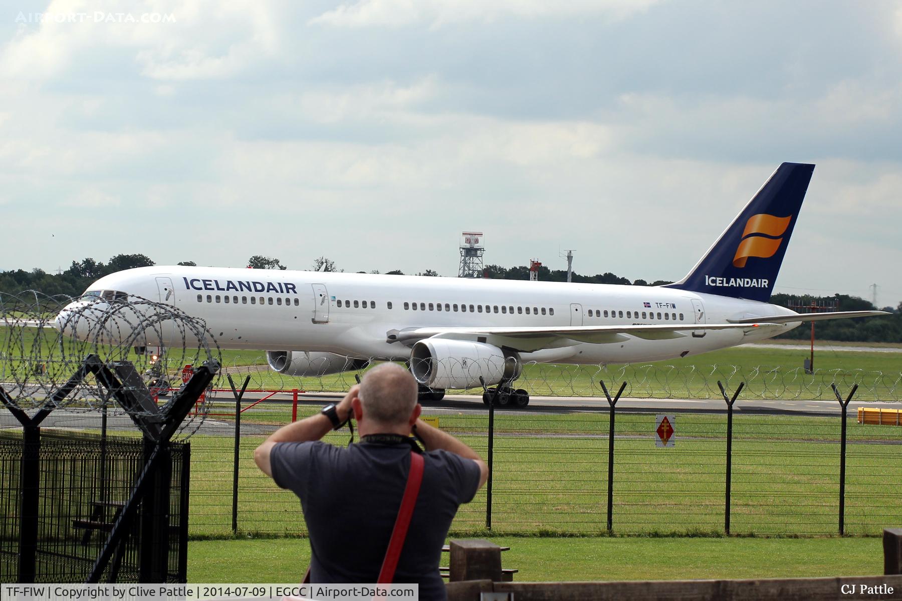 TF-FIW, 1990 Boeing 757-27B/ER C/N 24838, Plane Spotting is easy at Manchester EGCC