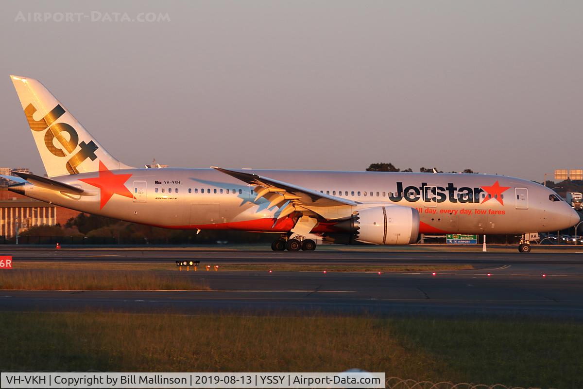 VH-VKH, 2014 Boeing 787-8 Dreamliner C/N 36233, JQ38 from DPS