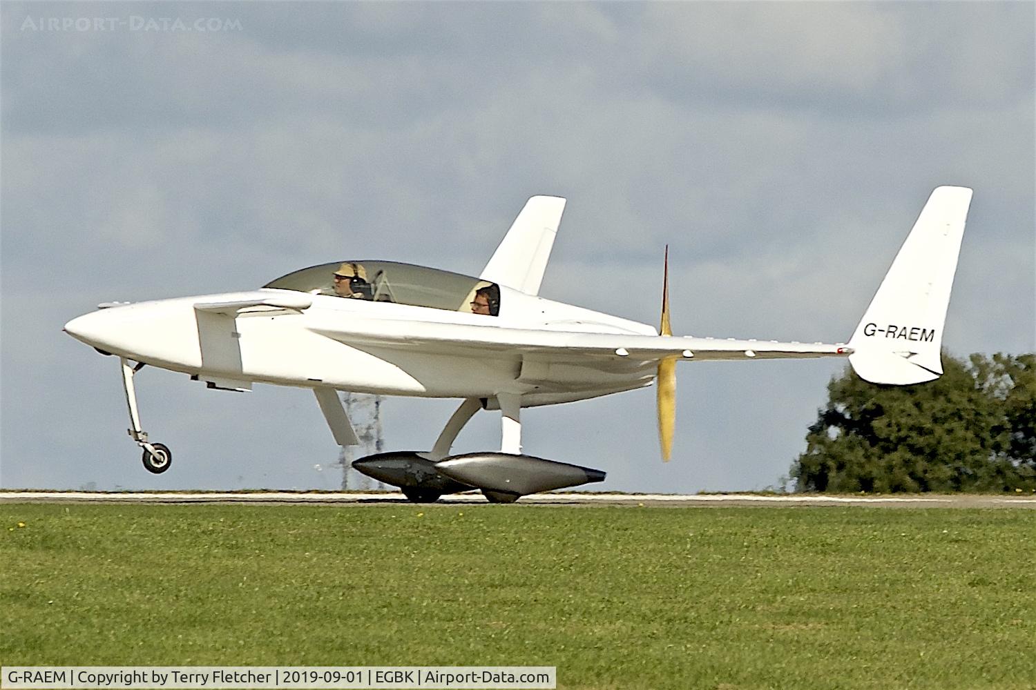 G-RAEM, 1985 Rutan Long-Ez C/N PFA 074A-10638, At Sywell