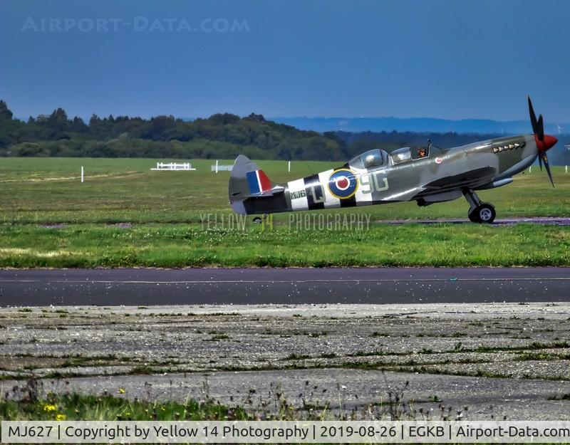 MJ627, 1943 Supermarine 361 Spitfire T.IX C/N CBAF.7722, '43 Supermarine Spitfire T.IX at Biggin Hill airfield.
