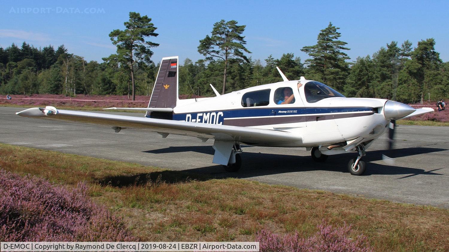 D-EMOC, Mooney M-20J 205 C/N 24-3071, At Zoersel Fly in.