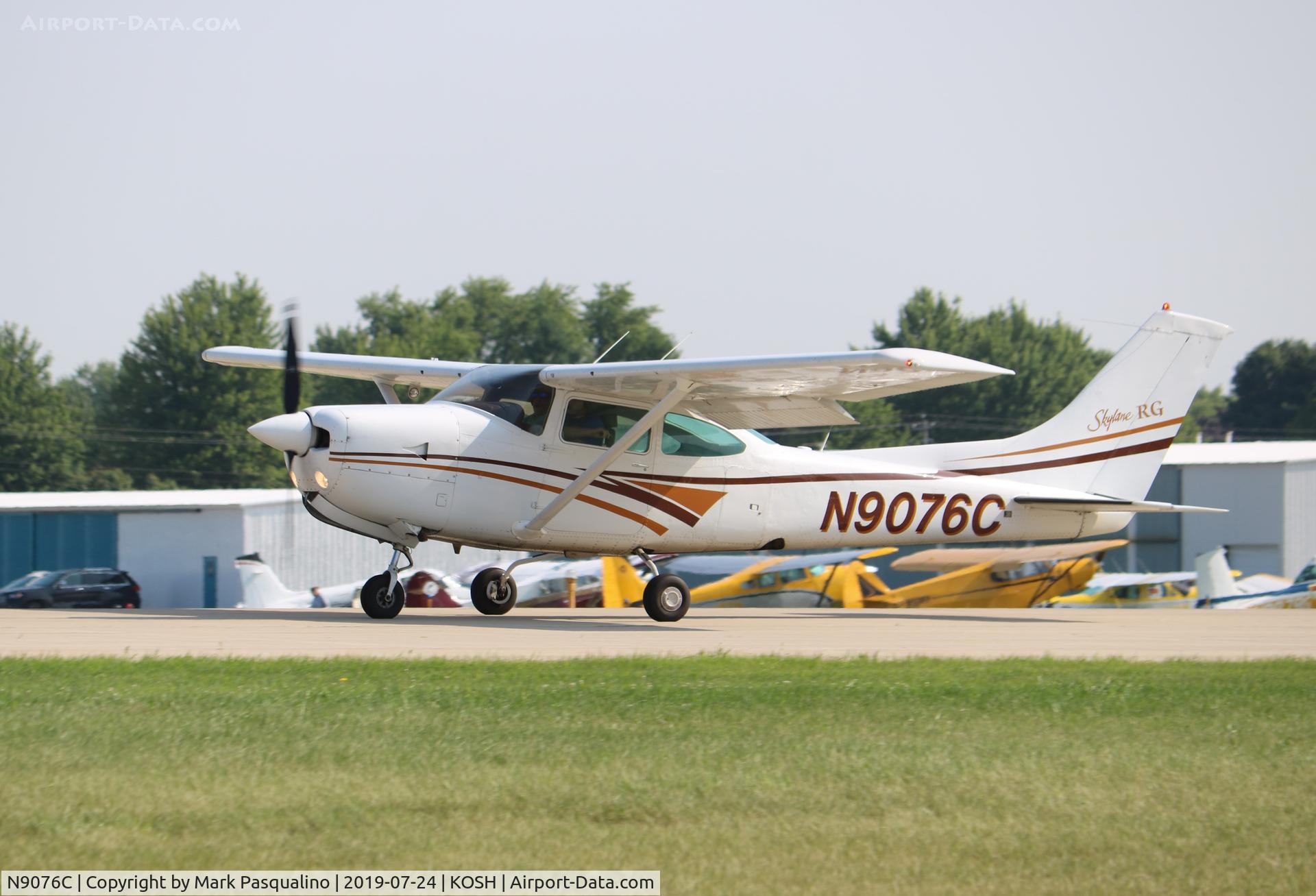 N9076C, 1978 Cessna R182 Skylane RG C/N R18200387, Cessna R182