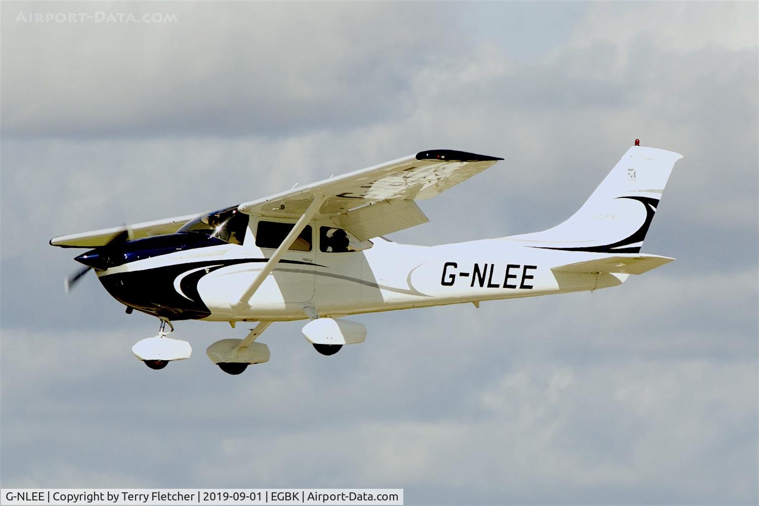 G-NLEE, 1977 Cessna 182Q Skylane C/N 182-65934, At Sywell