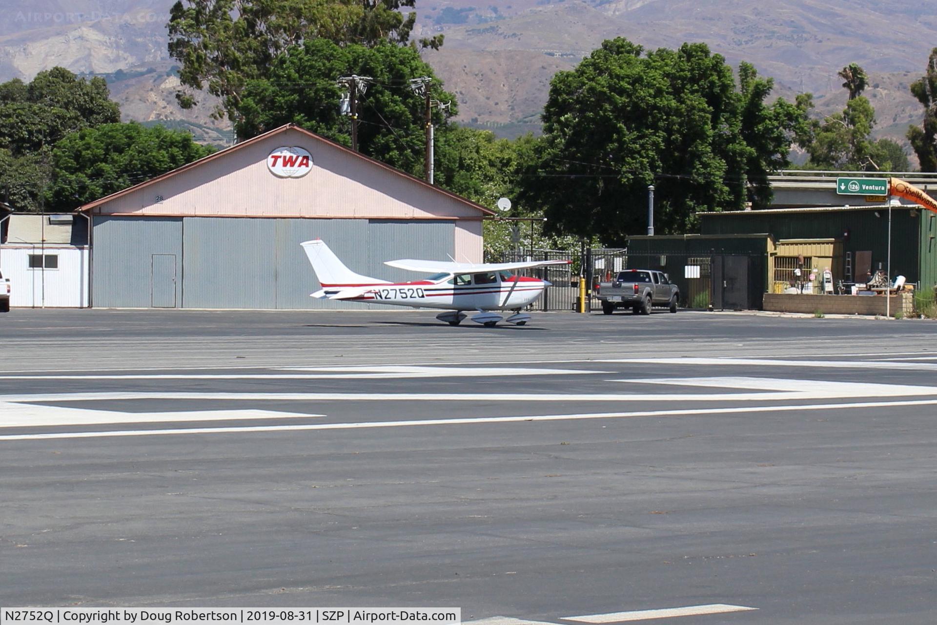N2752Q, 1967 Cessna 182K Skylane C/N 18257952, 1967 Cessna 182K SKYLANE, Continental O-470-R 230 Hp, holding short Rwy 22