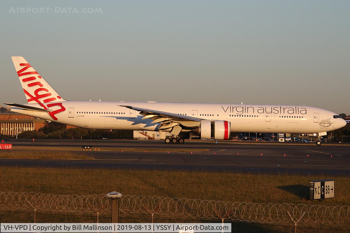 VH-VPD, 2009 Boeing 777-3ZG/ER C/N 37938, VA2 from LAX