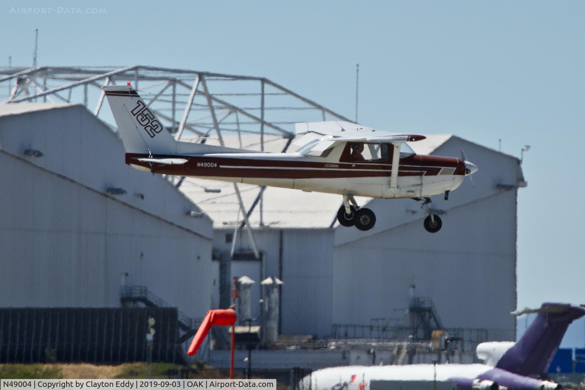 N49004, 1977 Cessna 152 C/N 15281094, Oakland Airport California 2019.