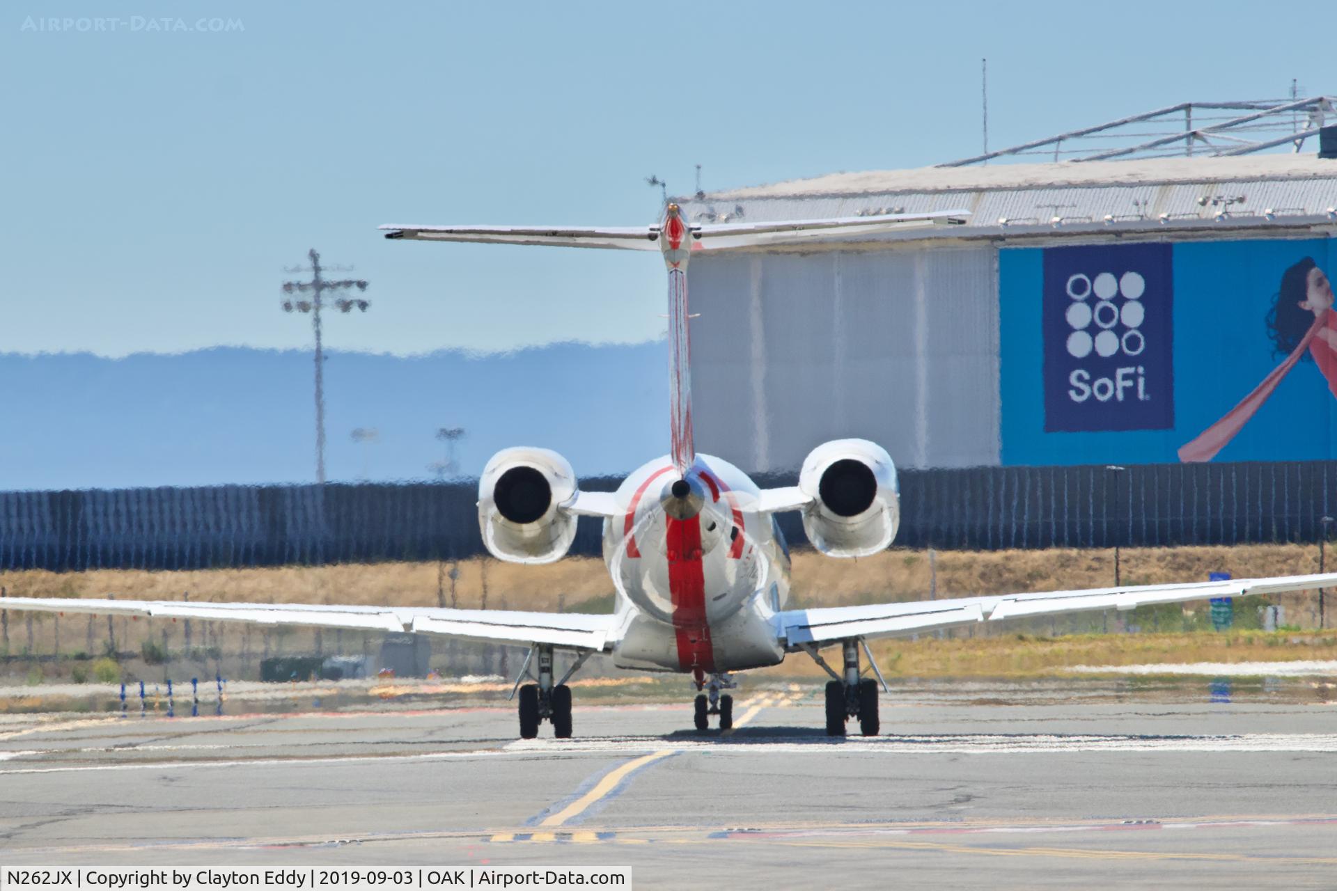 N262JX, 2001 Embraer ERJ-135LR (EMB-135LR) C/N 145533, Oakland Airport California 2019.