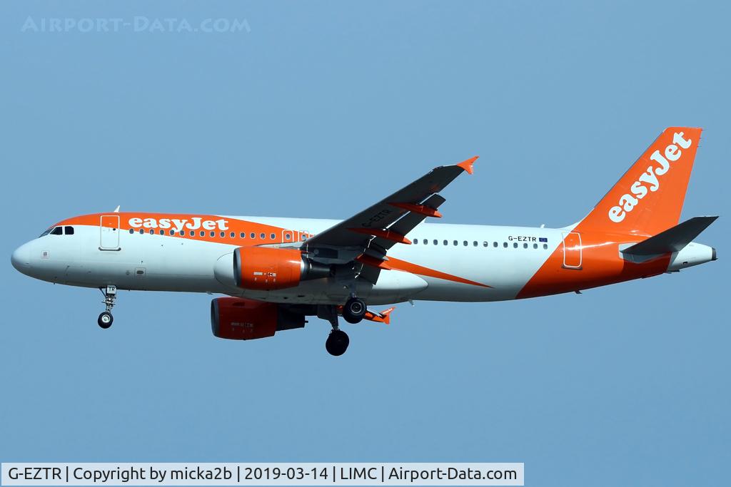 G-EZTR, 2010 Airbus A320-214 C/N 4179, Landing