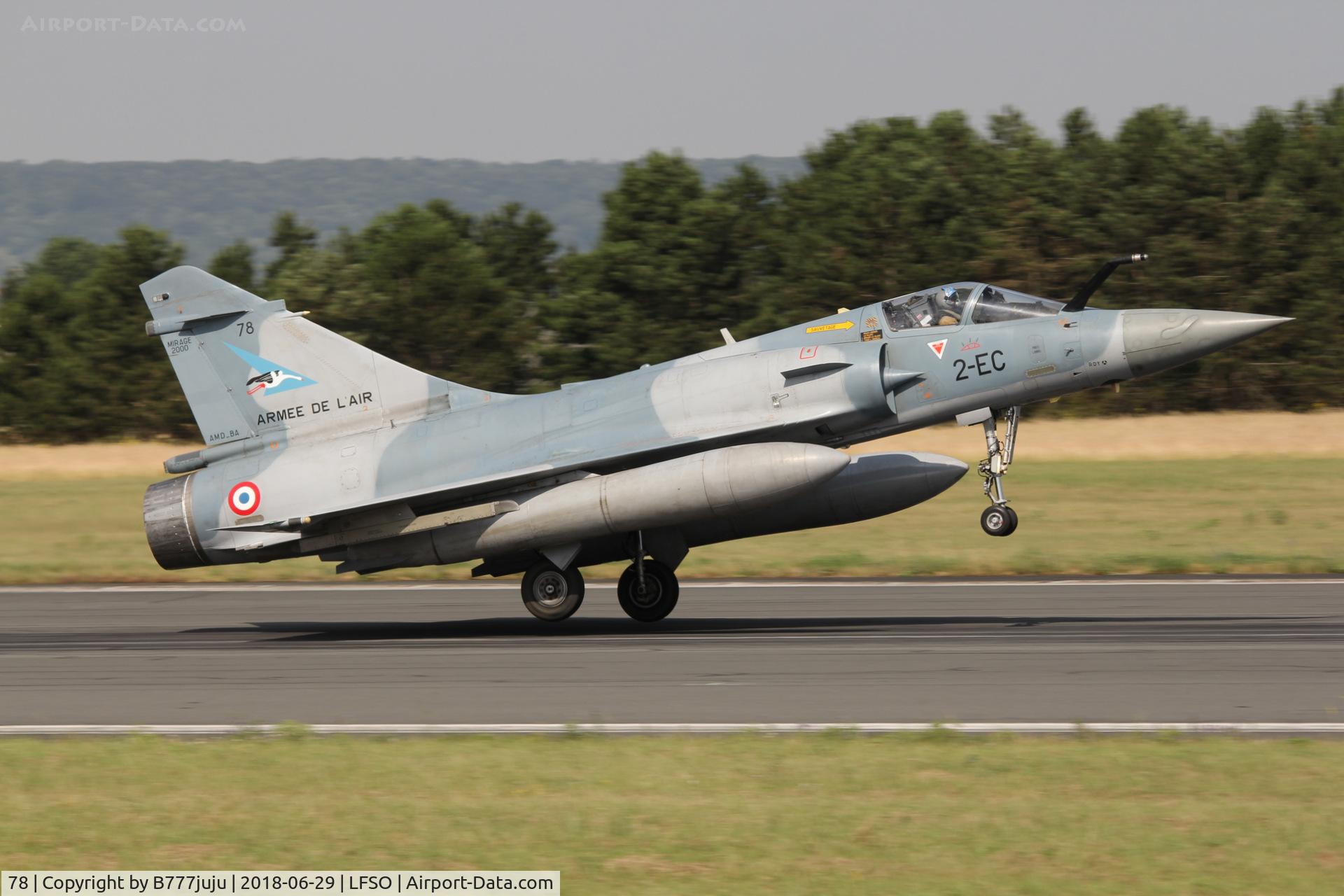 78, Dassault Mirage 2000-5F C/N 318, at Nancy Airshow
new code 2-EC