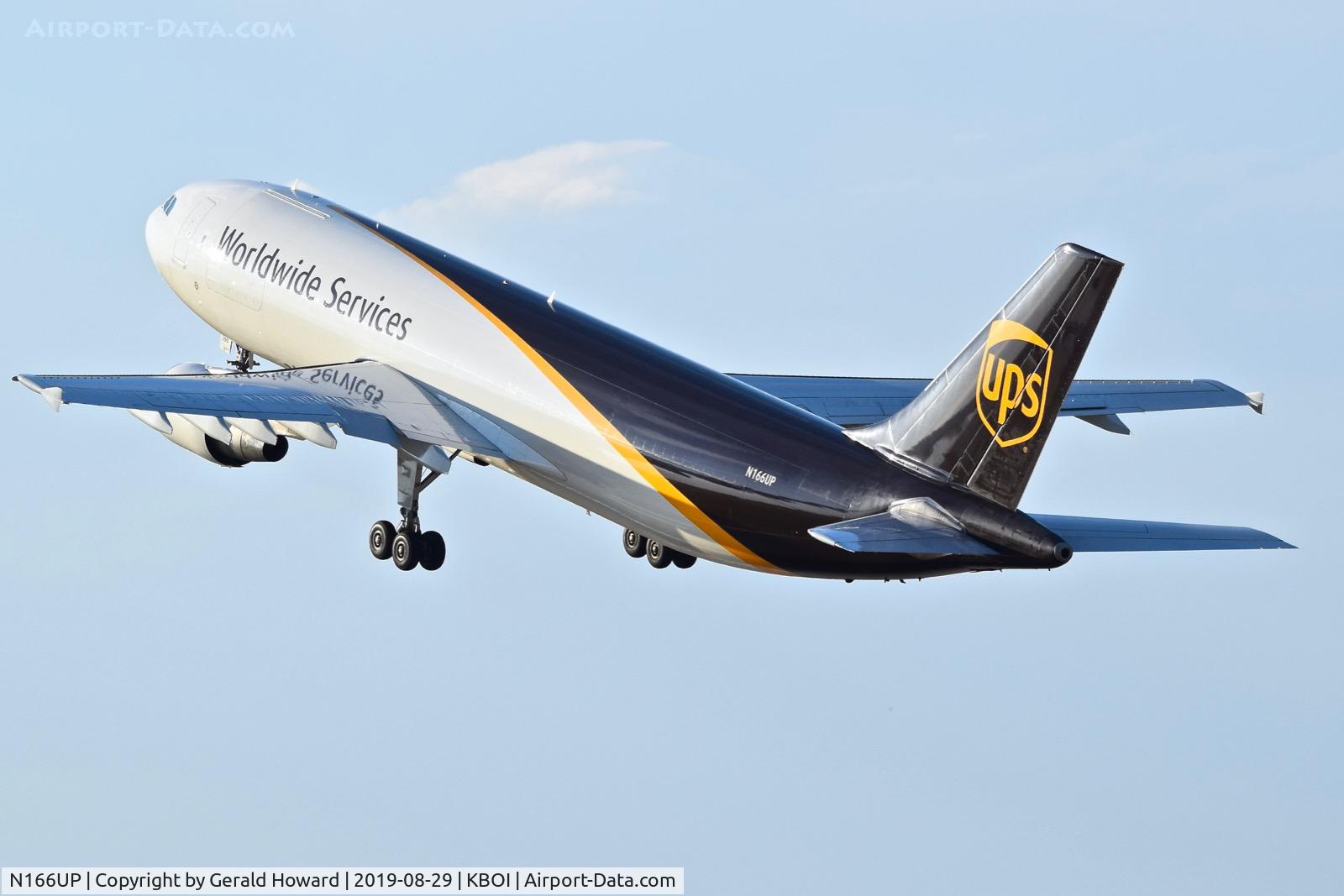 N166UP, 2005 Airbus A300F4-622R C/N 0861, Departing BOI.