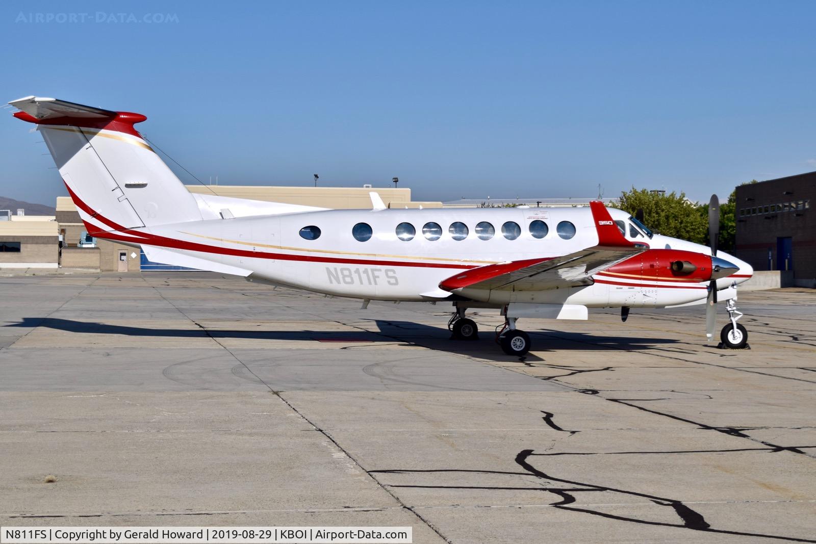 N811FS, 2012 Hawker Beechcraft 350i King Air (B300) C/N FL-811, Parked on the south GA ramp.