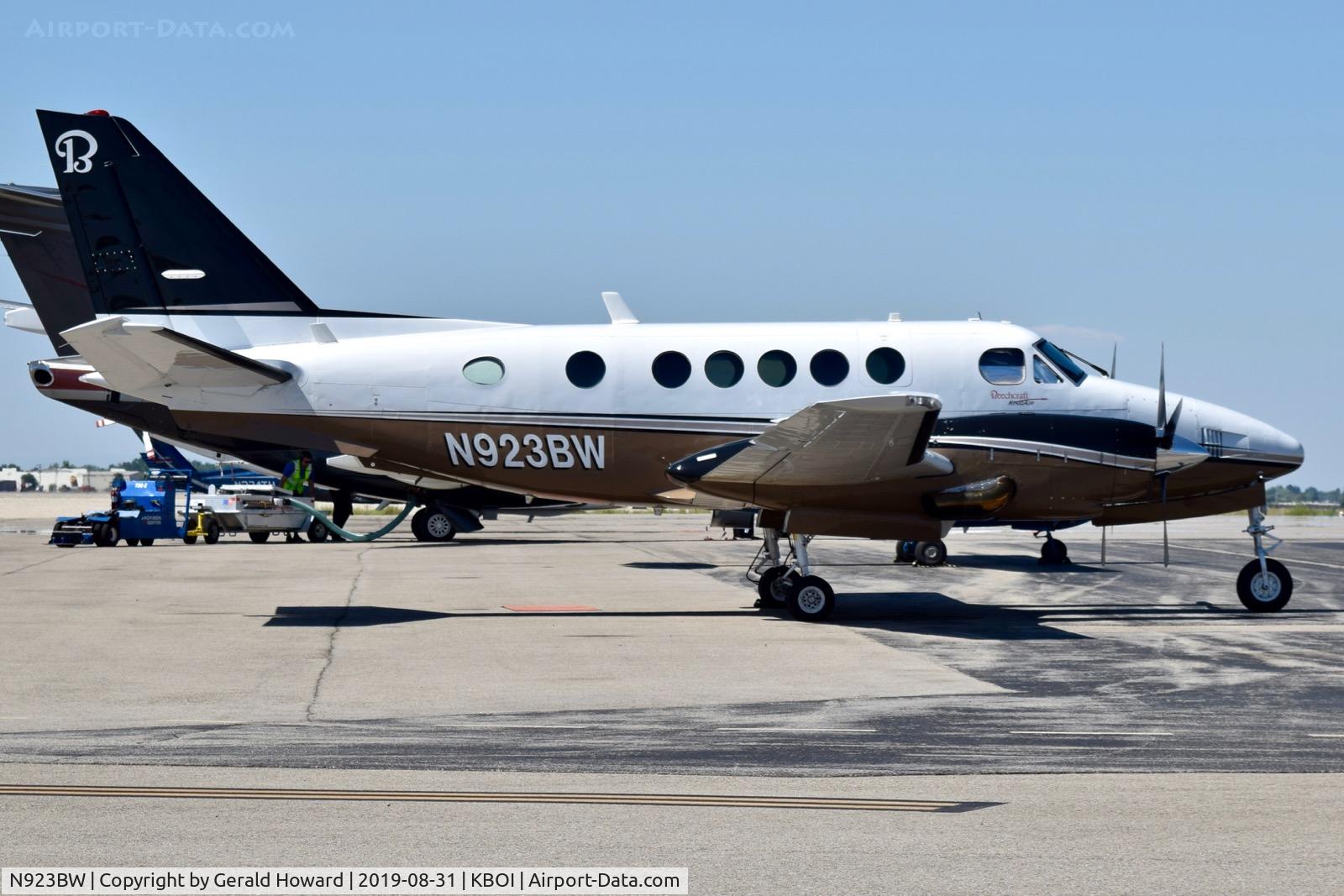 N923BW, 1979 Beech B100 King Air King Air C/N BE-69, Parked on the north GA ramp.