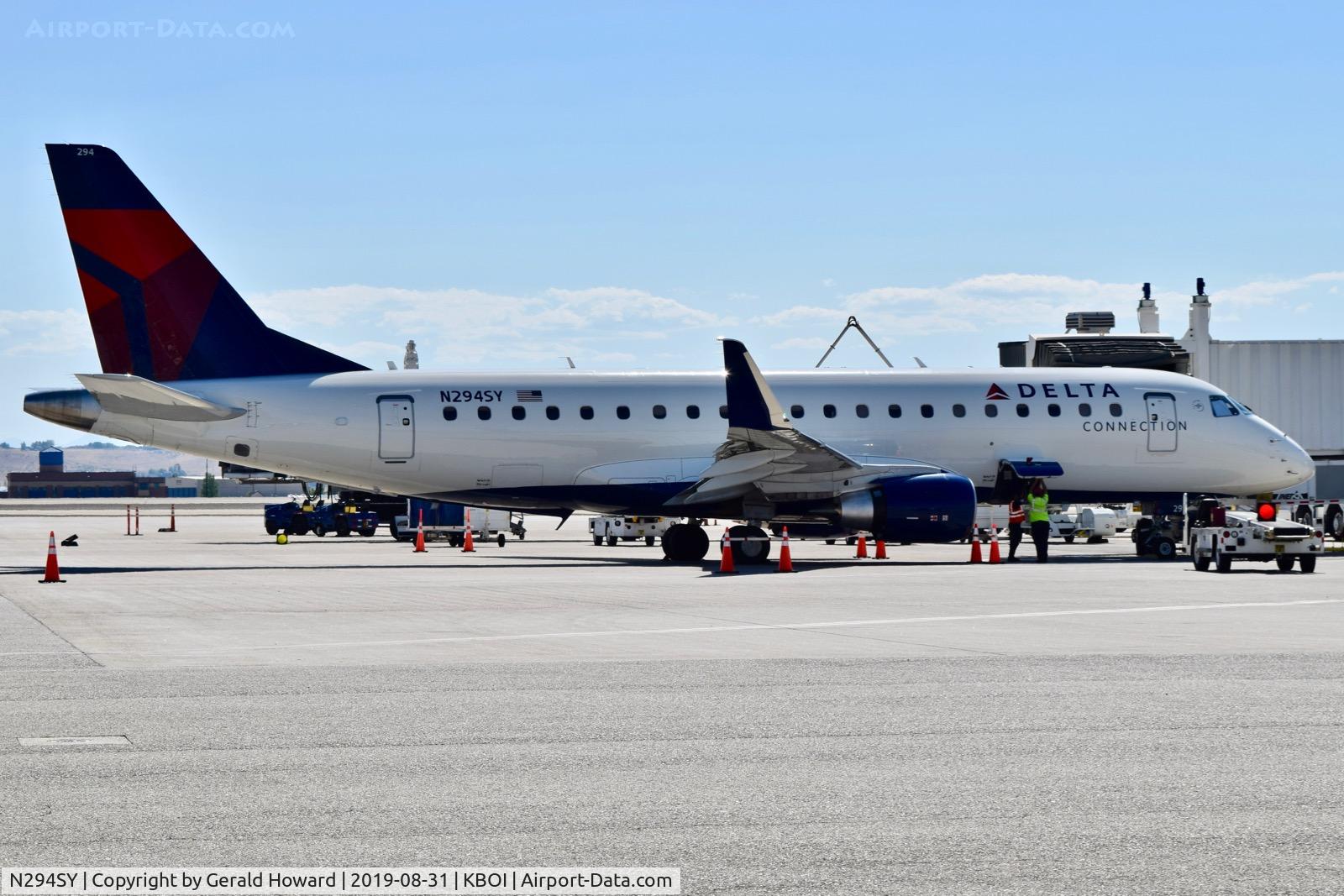 N294SY, 2019 Embraer 175LR (ERJ-170-200LR) C/N 17000792, Parked at the gate.