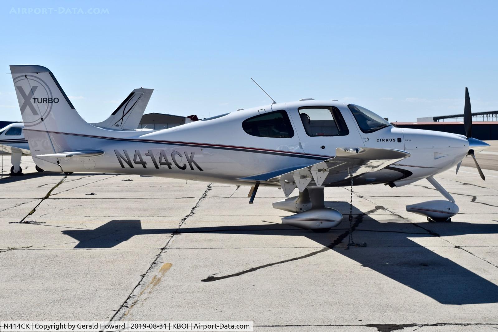 N414CK, 2009 Cirrus SR22 C/N 3414, Parked on the south GA ramp.
