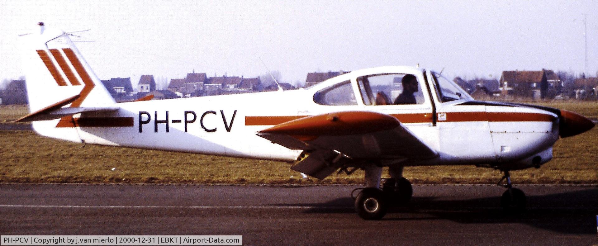 PH-PCV, Fuji FA-200-180AO Aero Subaru C/N 271, Kortrijk