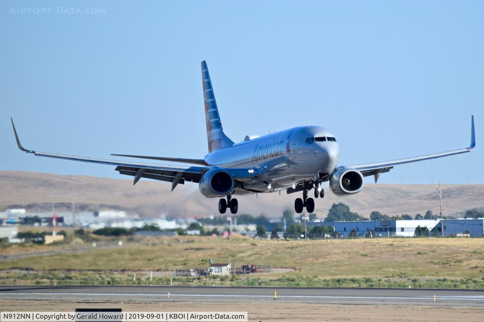 N912NN, 2012 Boeing 737-823 C/N 33319, Landing RWY 28R.