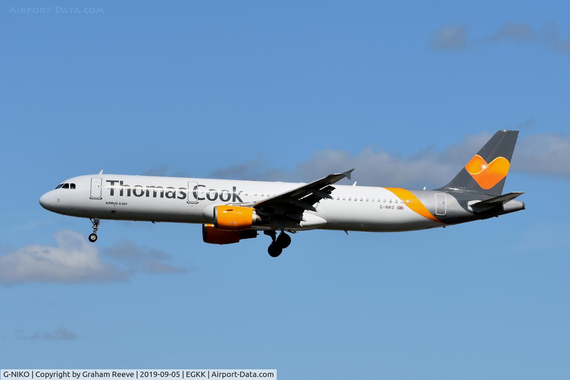 G-NIKO, 2000 Airbus A321-211 C/N 1250, Landing at Gatwick.