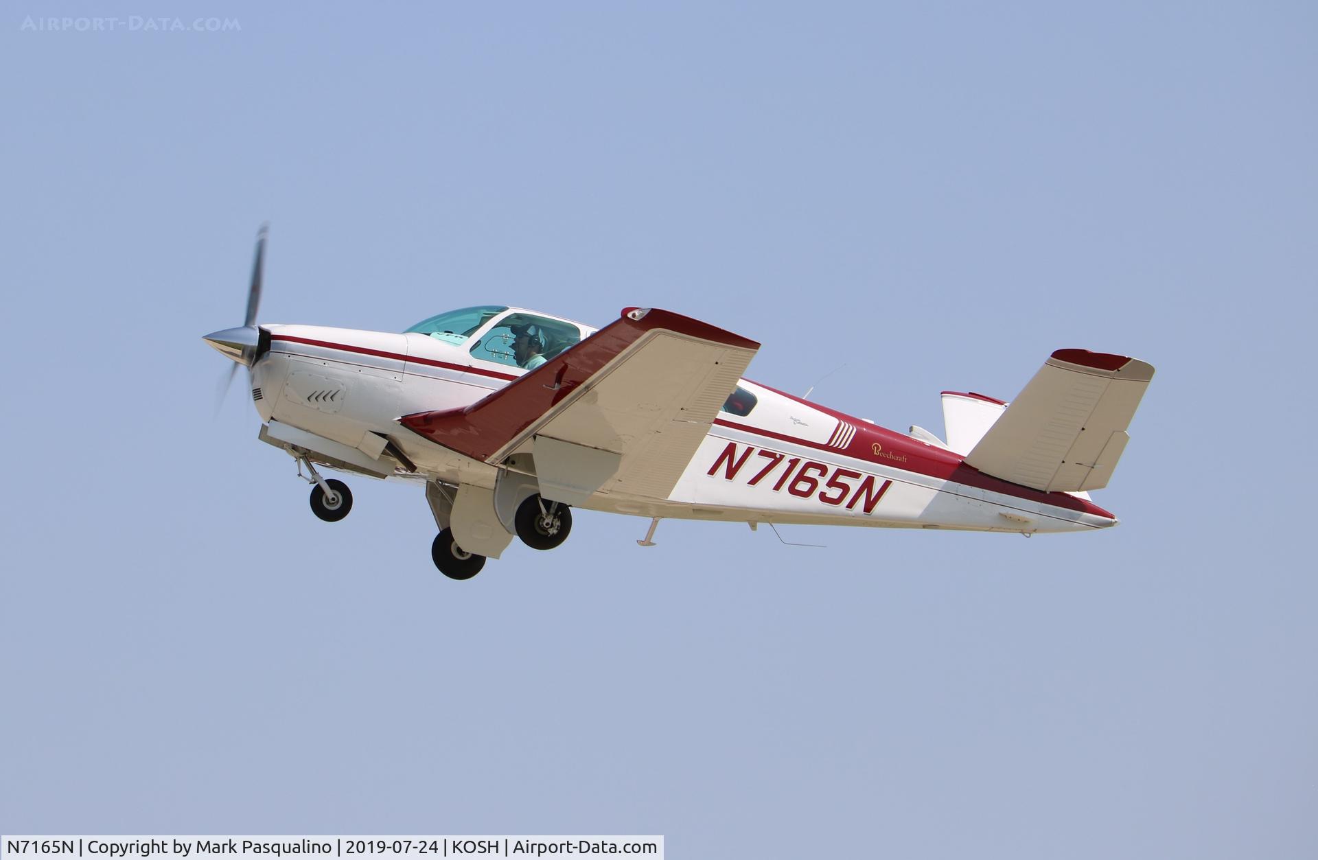N7165N, 1968 Beech V35A Bonanza C/N D-8692, Beech V35A