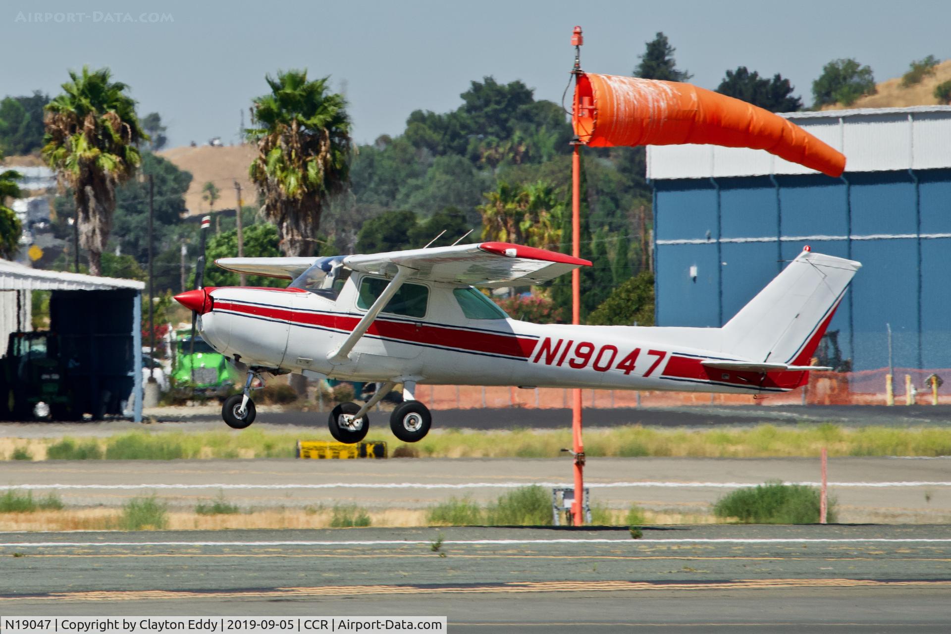 N19047, 1972 Cessna 150L C/N 15074124, Buchanan Field Concord California 2019.