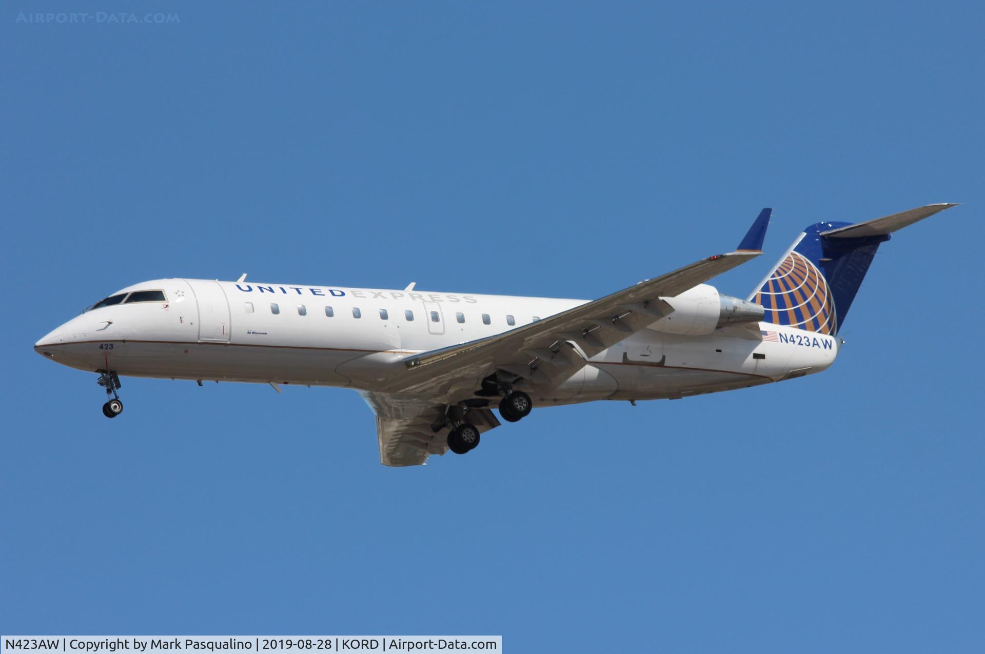 N423AW, 2002 Bombardier CRJ-200LR (CL-600-2B19) C/N 7636, CL-600-2B19