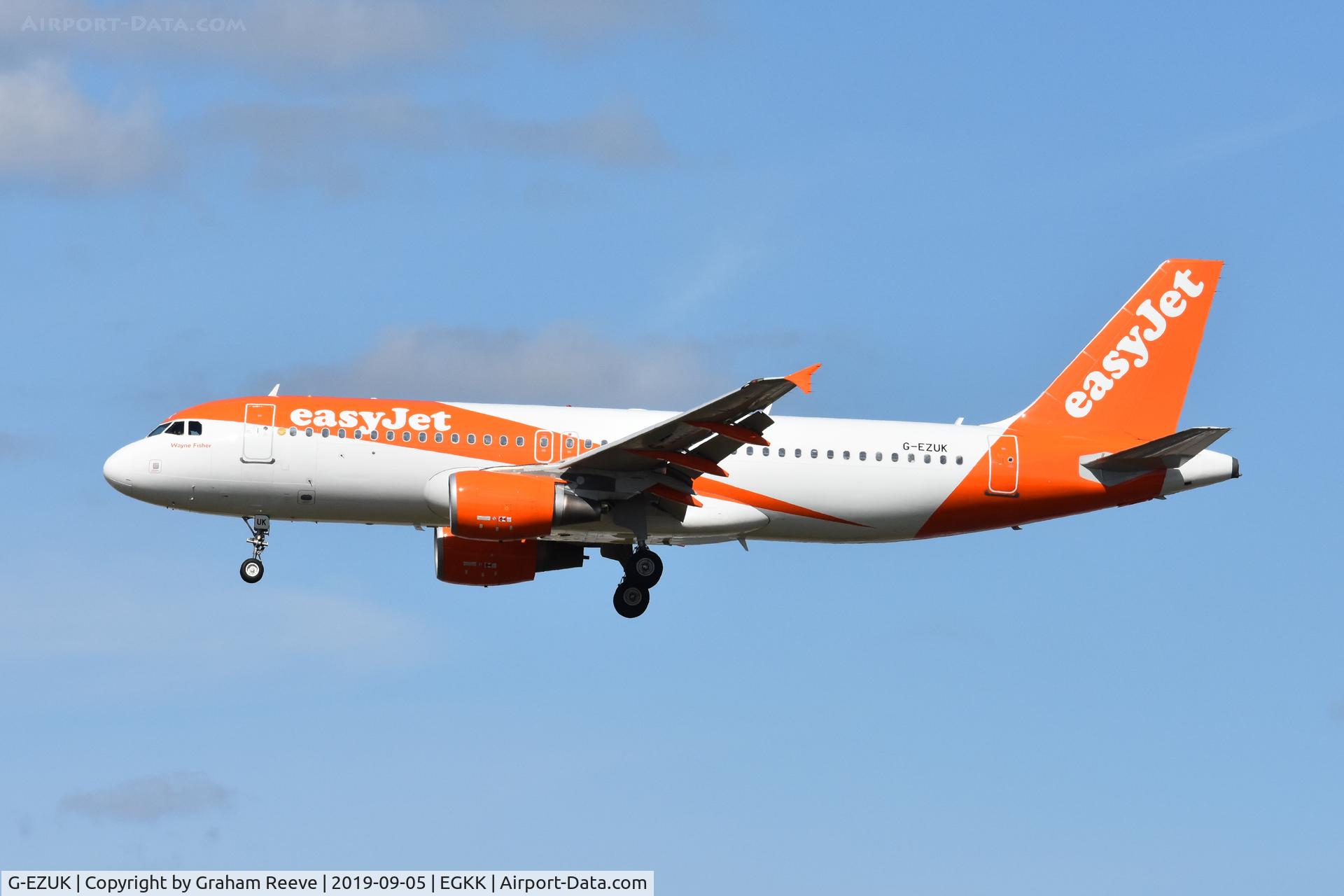 G-EZUK, 2011 Airbus A320-214 C/N 4749, Landing at Gatwick.