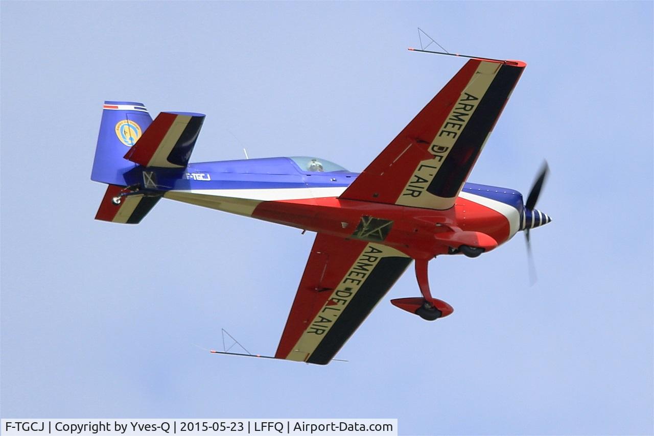 F-TGCJ, Extra EA-330SC C/N 05, Extra 330SC, French Air Force aerobatic team, On display, La Ferté-Alais (LFFQ) air show 2015