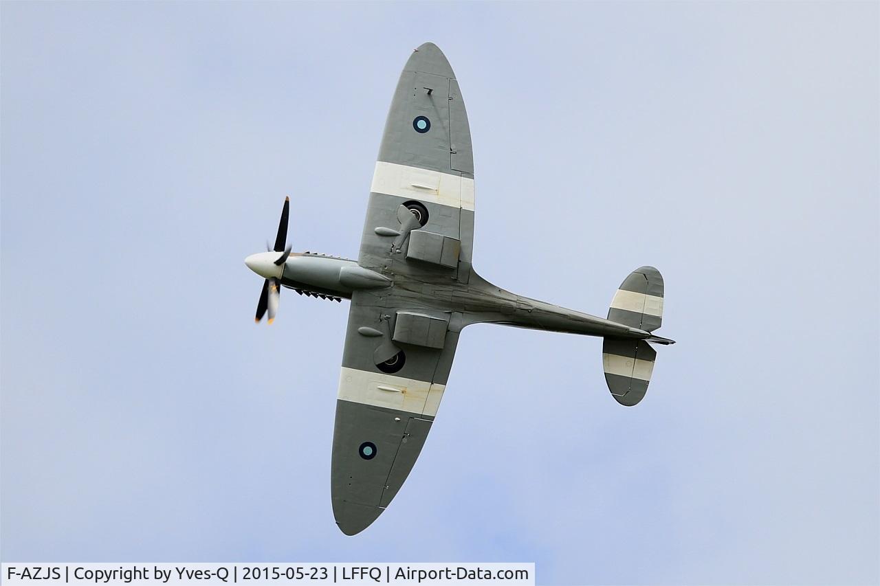 F-AZJS, 1944 Supermarine 389 Spitfire PR.XIX C/N 6S/585110, Supermarine 389 Spitfire PR.XIX, On display, La Ferté-Alais airfield (LFFQ) Air show 2015