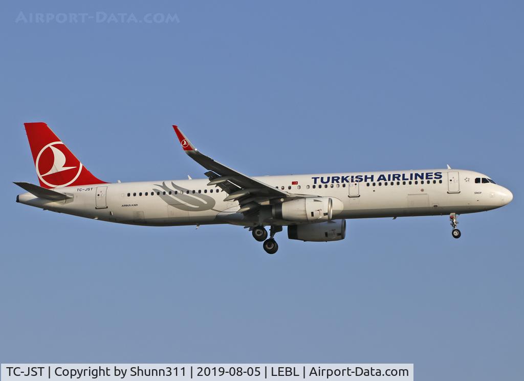 TC-JST, 2015 Airbus A321-231 C/N 6682, Landing rwy 25R... Renamed as 'Sinop'