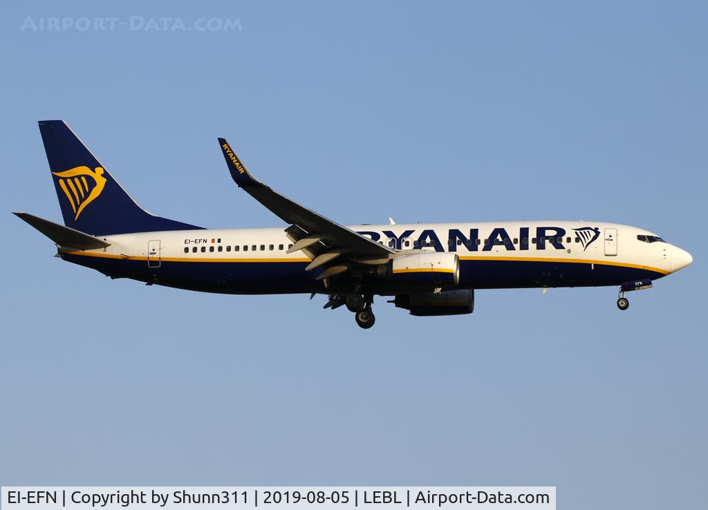 EI-EFN, 2009 Boeing 737-8AS C/N 37538, Landing rwy 25R