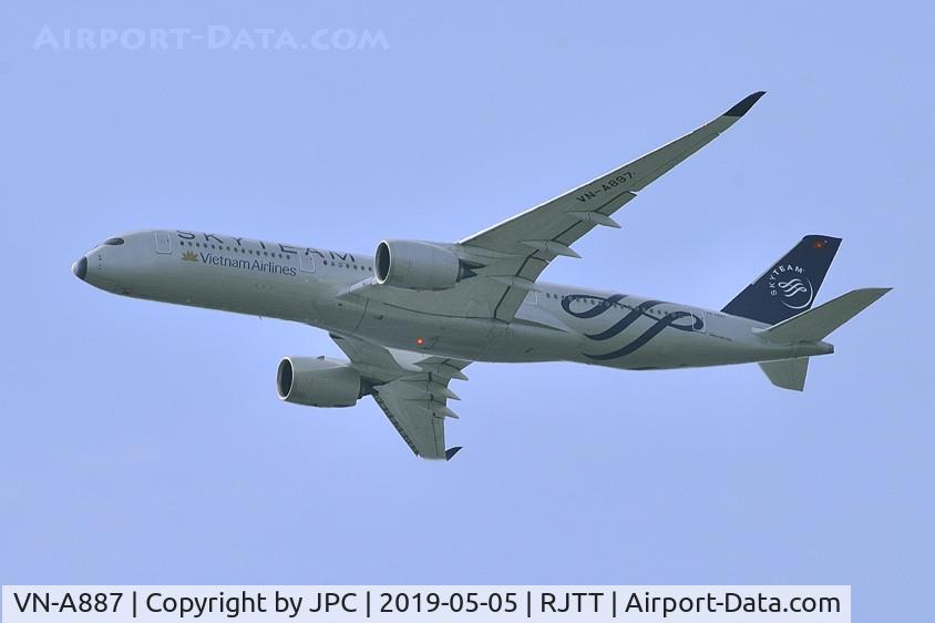 VN-A887, 2015 Airbus A350-941 C/N 15, Skyteam livery