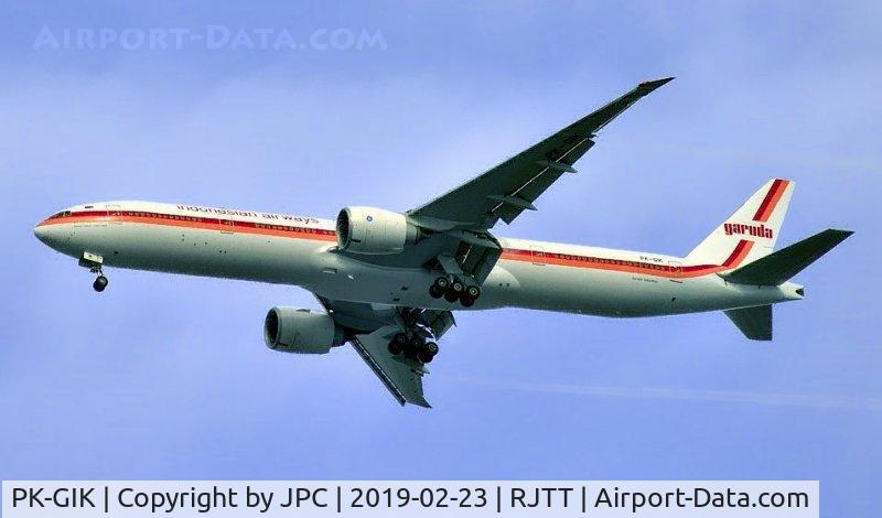 PK-GIK, 2015 Boeing 777-3U3ER C/N 40073, Special retro livery
