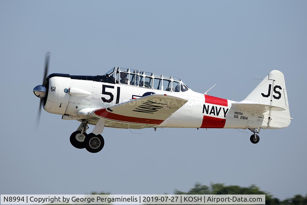 N8994, 1943 Noorduyn AT-16 Harvard II C/N 66-2814, Departing from runway 27.