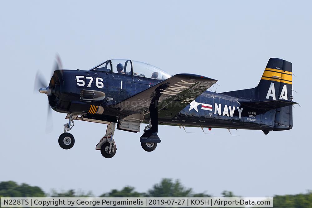 N228TS, 1954 North American T-28D Trojan C/N 200-422, Departing from runway 27.