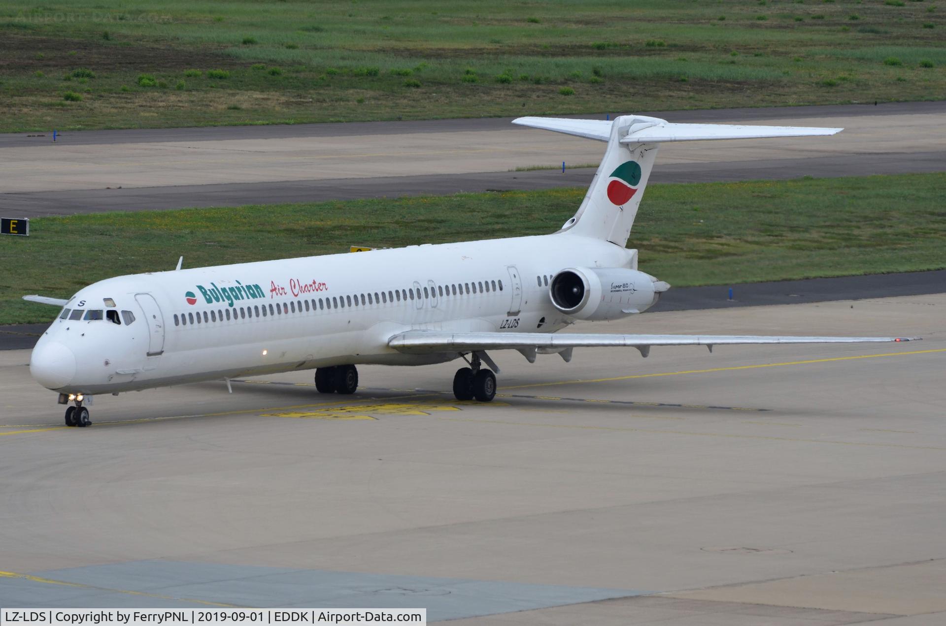 LZ-LDS, 1993 McDonnell Douglas MD-82 (DC-9-82) C/N 53218, BUC MD82 arriving