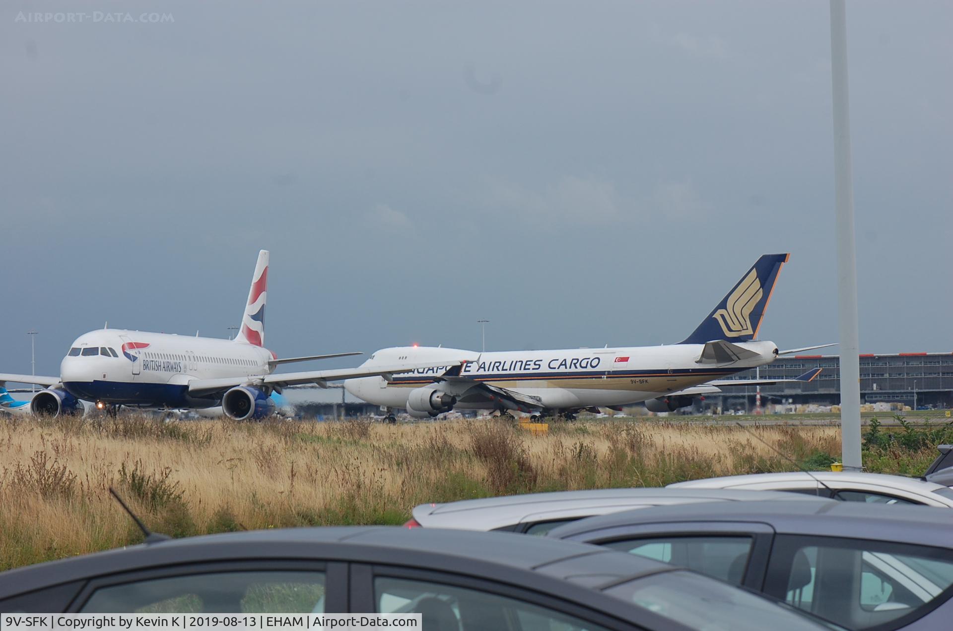 9V-SFK, 1997 Boeing 747-412F/SCD C/N 28023, With BA A320 G-EUUS