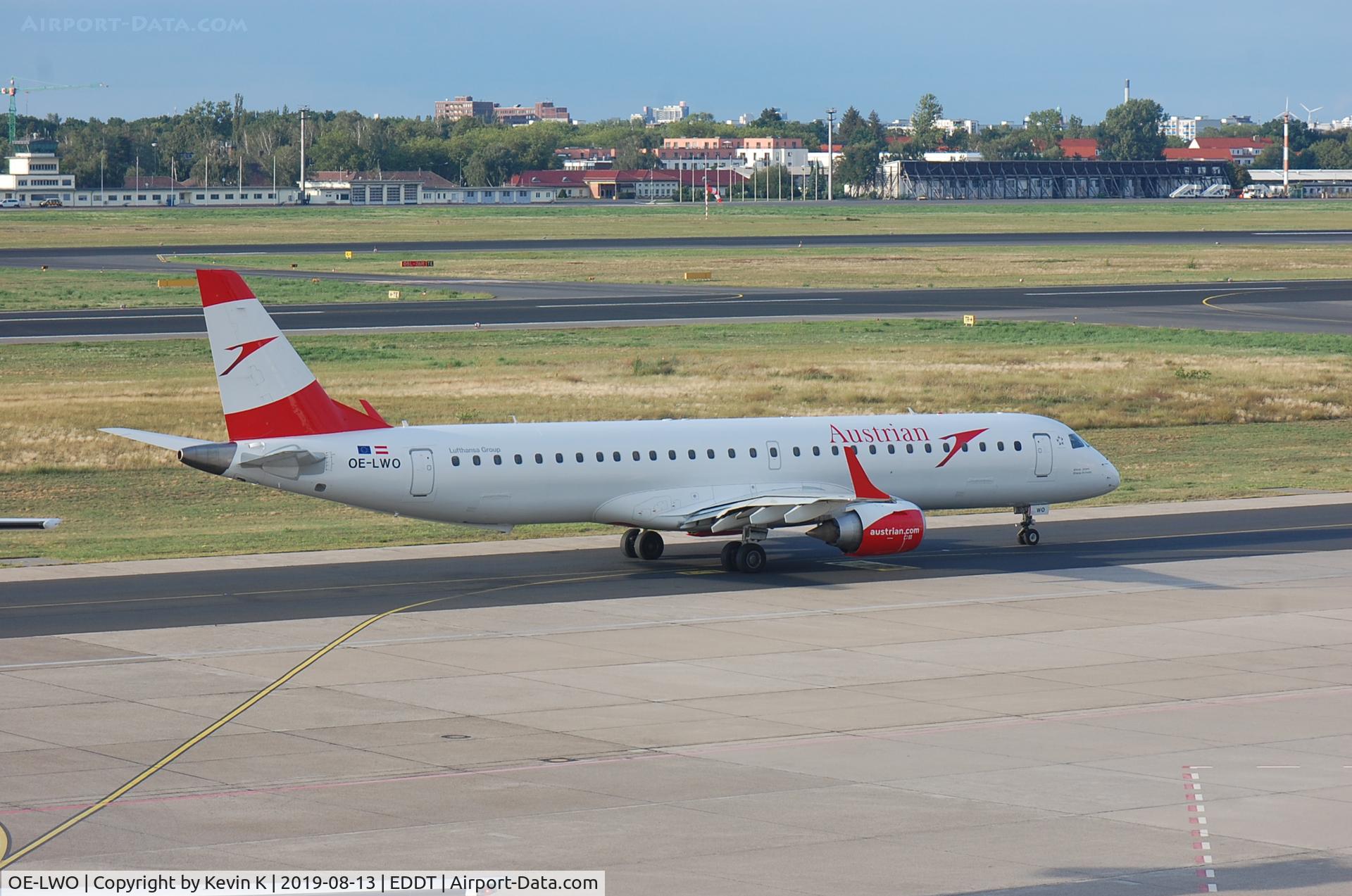 OE-LWO, 2012 Embraer 195LR (ERJ-190-200LR) C/N 19000555, -----