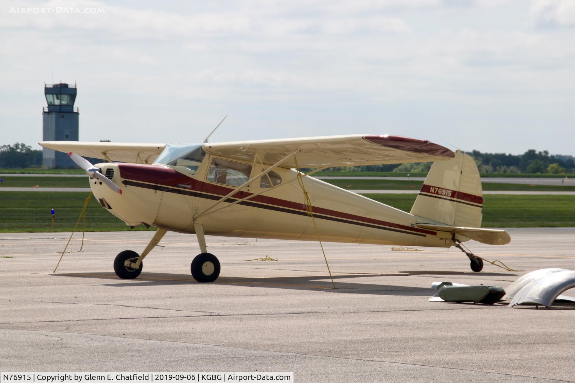 N76915, 1946 Cessna 140 C/N 11357, Found on the ramp