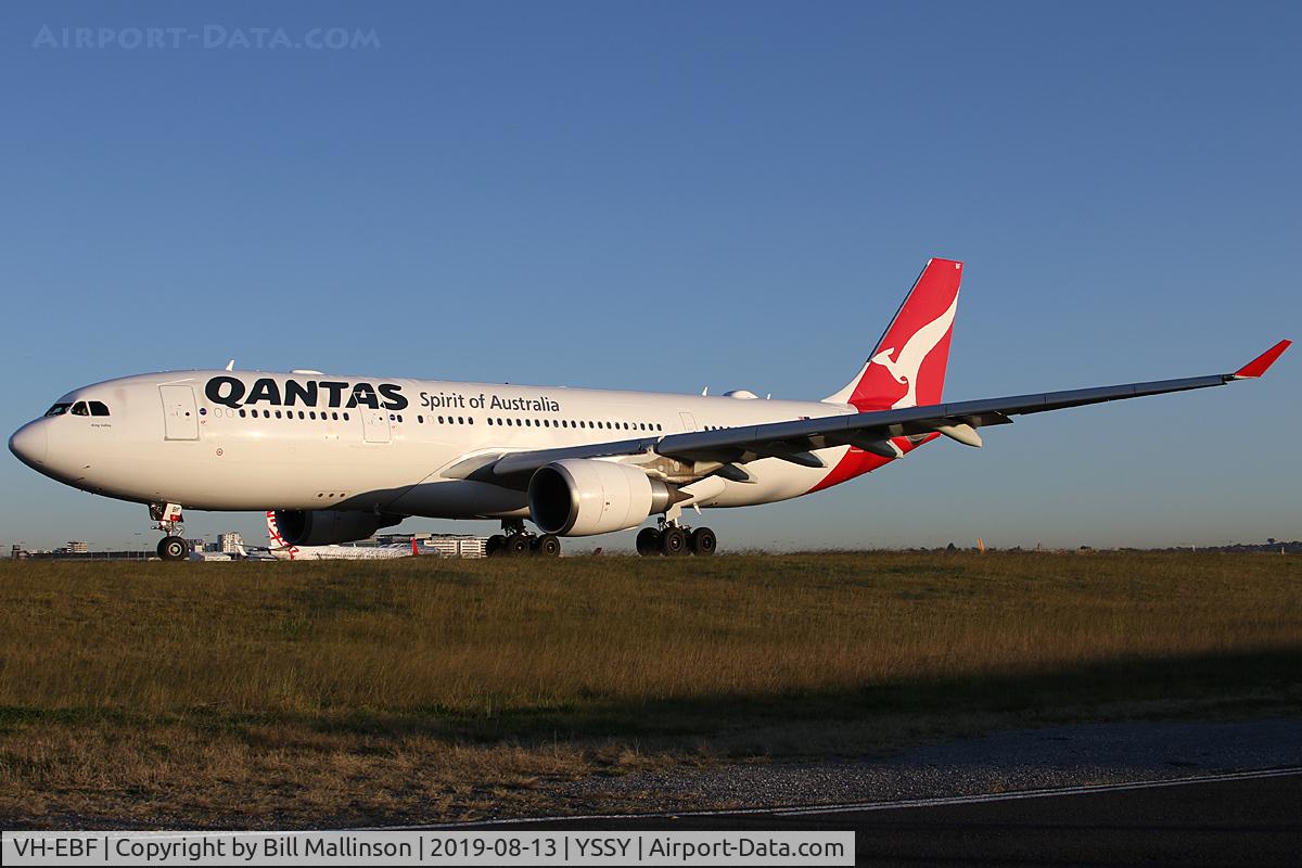 VH-EBF, 2007 Airbus A330-202 C/N 853, TAXI TO 3-4R